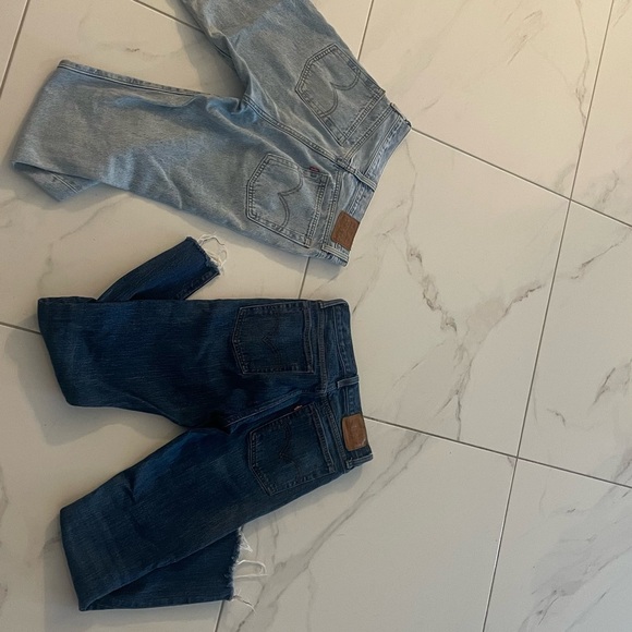 Stylish Light and Dark Wash Jeans - Picture 5 of 5